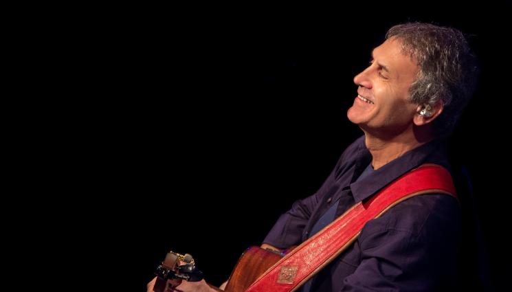 Йоргос - Гръцката мегазвезда Йоргос Даларас: Пея песни, които дават надежда на хората (СНИМКИ)