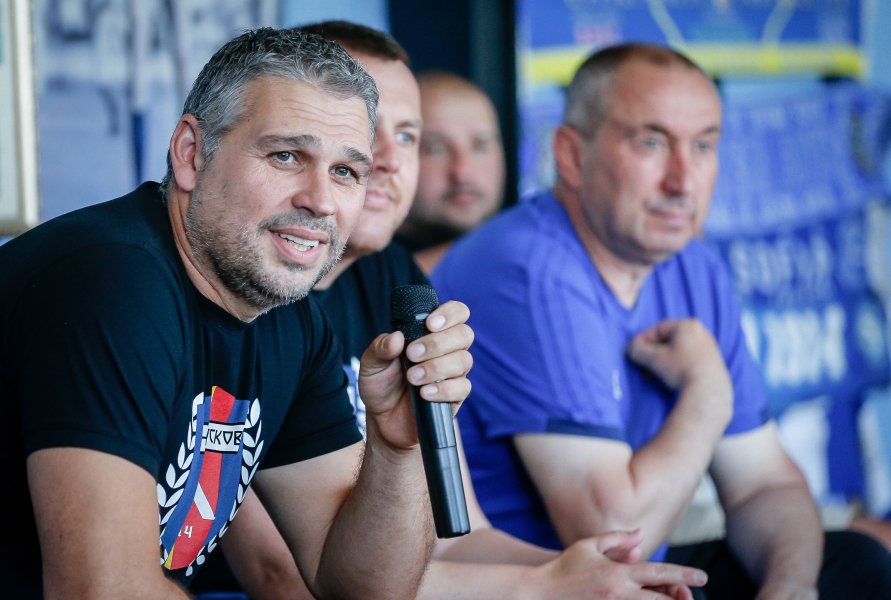 Станимир Стоилов се срещна с фенове на Левски в хасково1
