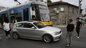 Трамвай по линия № 18 и автомобилкатастрофираха на улица Козлудуй