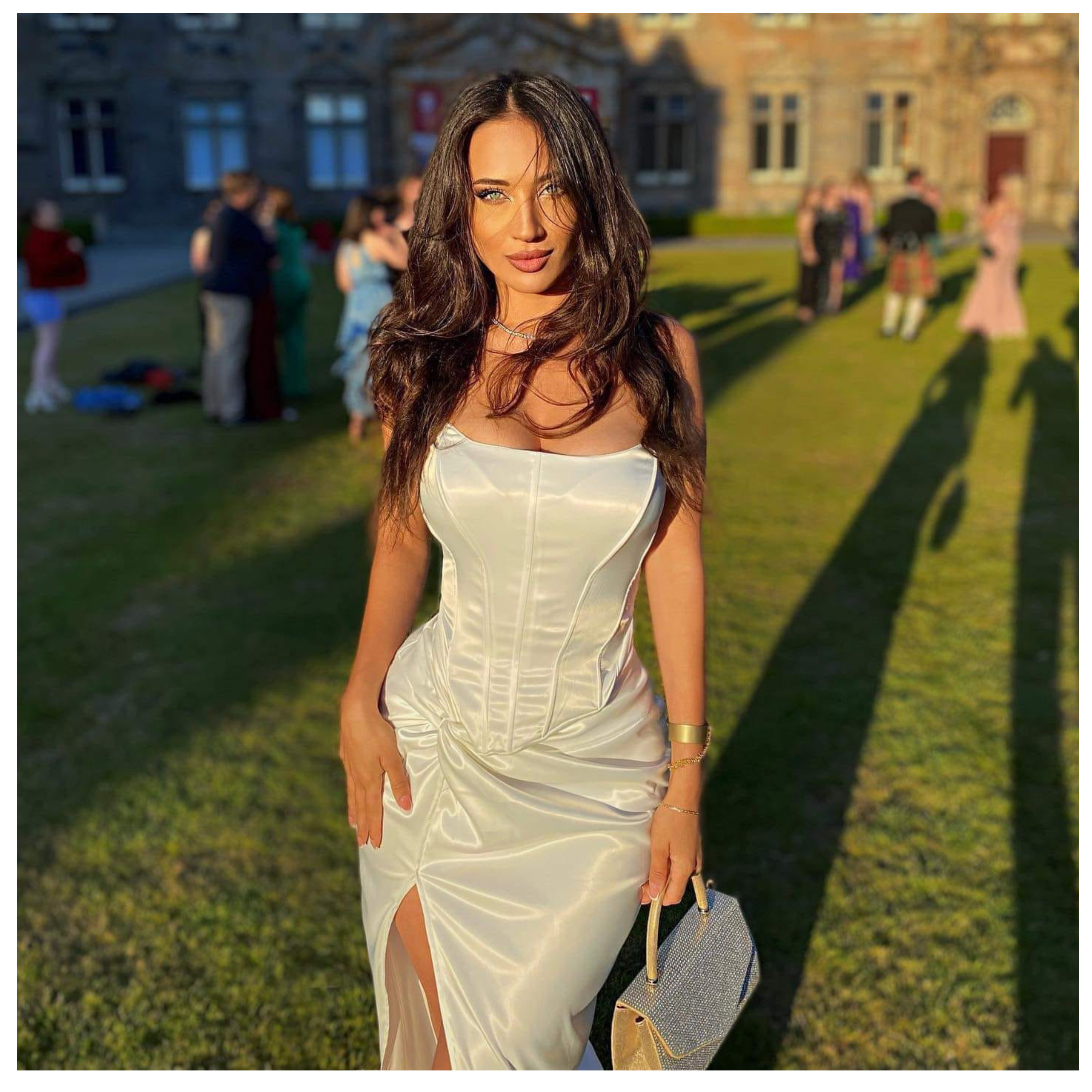 дизайнерка на рокля