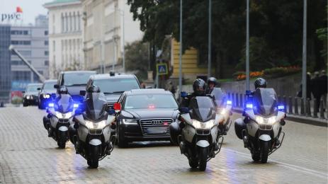 дипломатическа кола