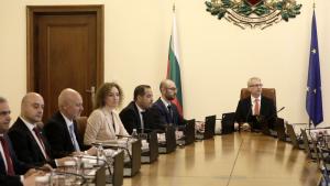 Премиерът на България Николай Денков разкритикува поведението на Възраждане в