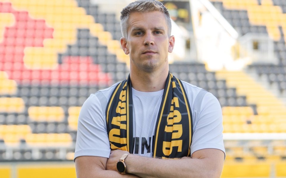 През последните три сезона Кайзер носи екипа на Арка Гдиня,