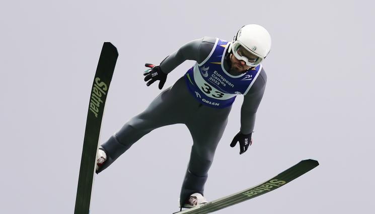 Владимир Зографски - С НАЙ-ДЪЛЪГ СКОК ОСТАНА ВТОРИ: Владимир Зографски се размина с първото място в лятната Гран при верига по ски скокове