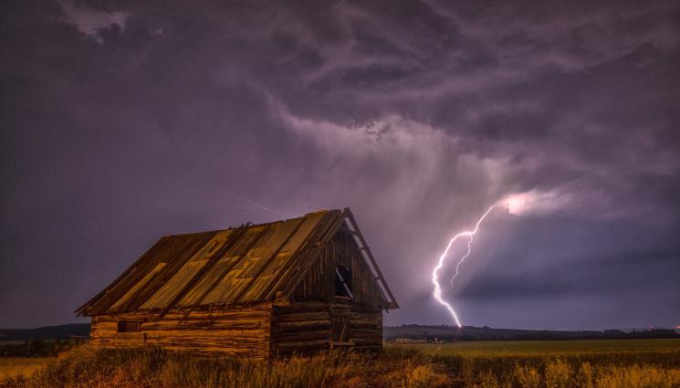 дъжд гръмотевици - НАРОДНИ ПОВЕРИЯ: Голям гръм води до голям дъжд