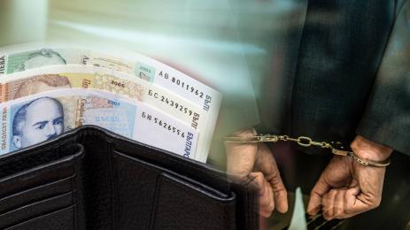 портфейл пари арест белезници