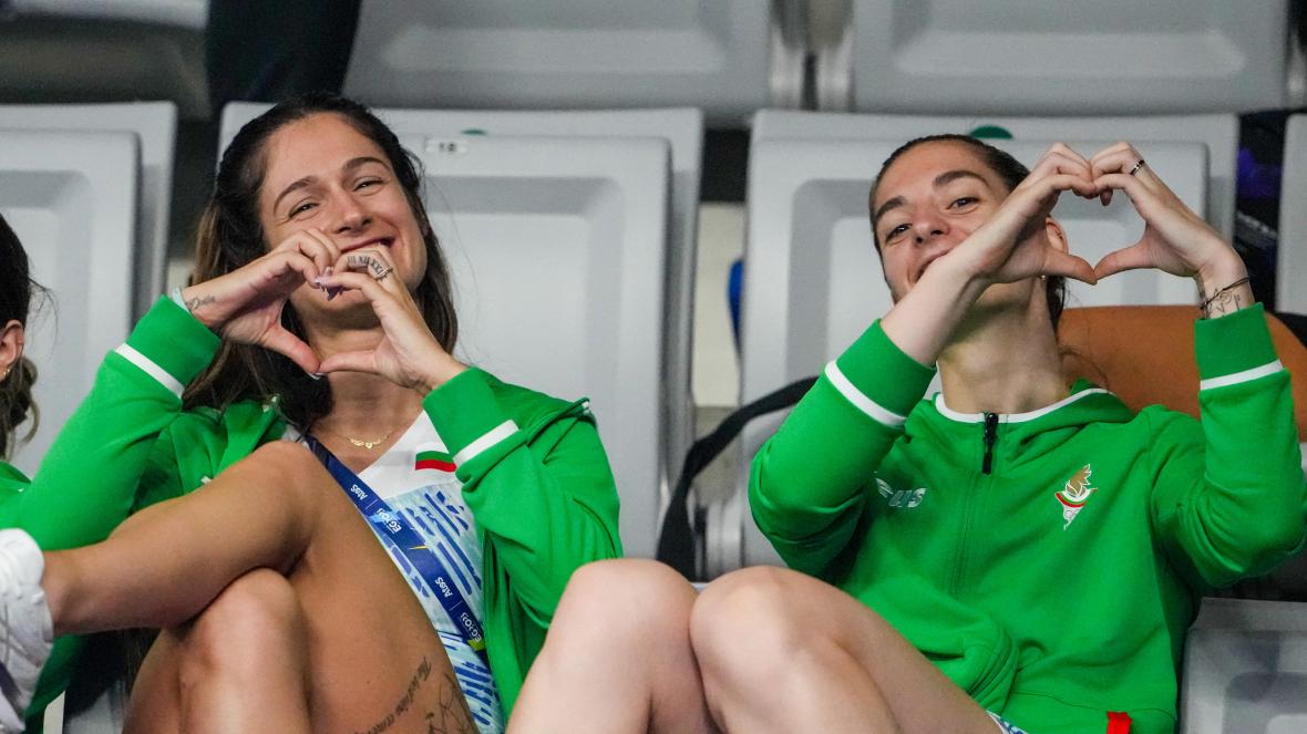 Сестри Стоеви