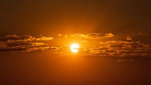 Днес 3 юли в 23 00 българско време Земята ще премине