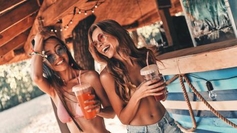 заведение плаж море коктейл