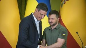 По време на посещението си в Киев испанският министър председател Педро