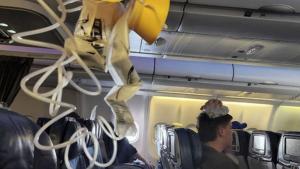 Седем пътници в самолет пострадаха в резултат на силна турбуленция