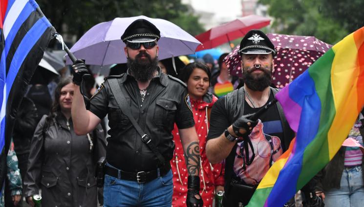 полицаи гей парад - НОВИТЕ РЕАЛНОСТИ: Полицаи се обединиха в гей синдикат