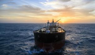 Дрон удари свързан с Русия танкер в Черно море