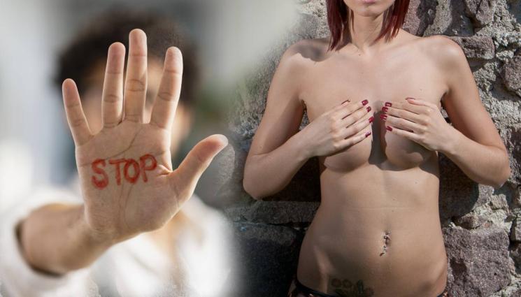 голи гърди стоп - С БОМБИТЕ НАПРЕД: Палава сексоложка спира движението с голи гърди (ВИДЕО)