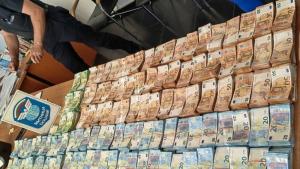 Митничари на МП Капитан Андреево задържаха недекларирана валута с левова равностойност 1 763