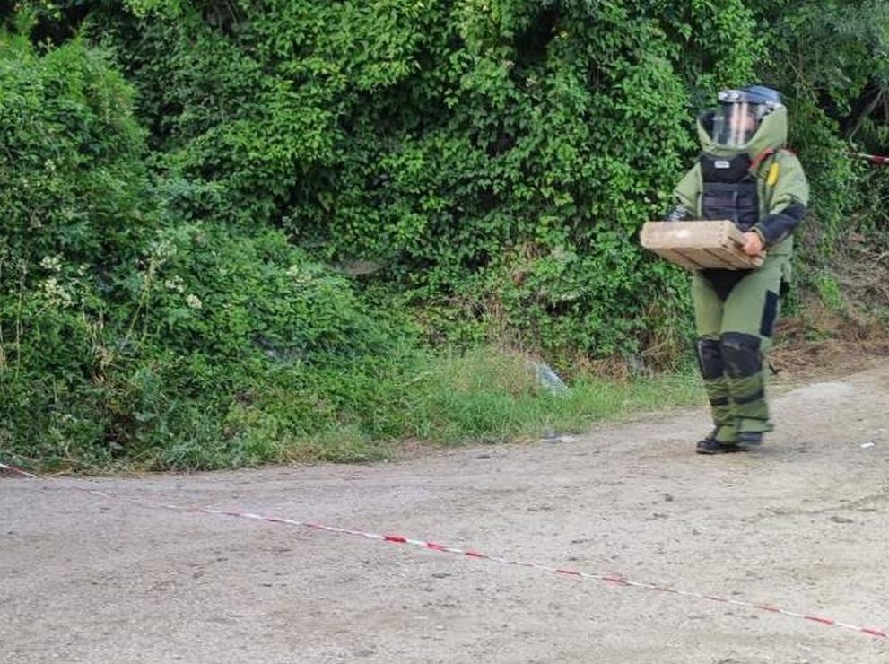 Военнослужещи от Сухопътните войски унищожиха невзривения боеприпас, открит в сряда