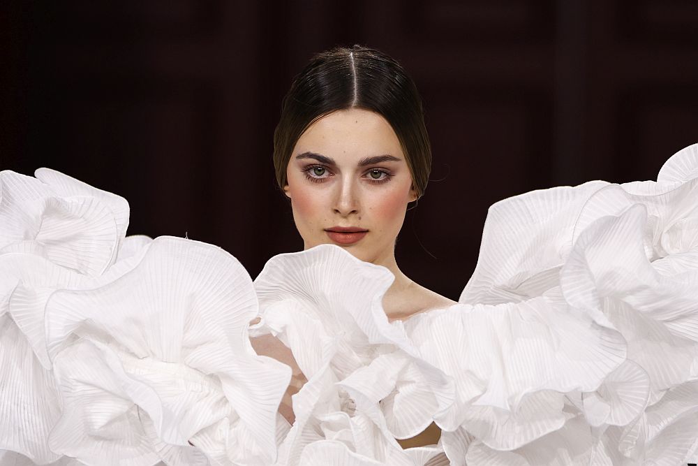 Haute couture Есен/Зима 2023/24 на испанската дизайнерка Хуана Мартин по време на Седмицата на модата в Париж