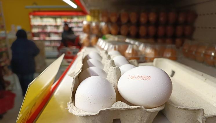 яйца - КАКВО СЕ СЛУЧИ С ЦЕНИТЕ НА ХРАНИТЕ? Ядем по-евтини яйца и сирене, за 4 месеца паднаха с 10%
