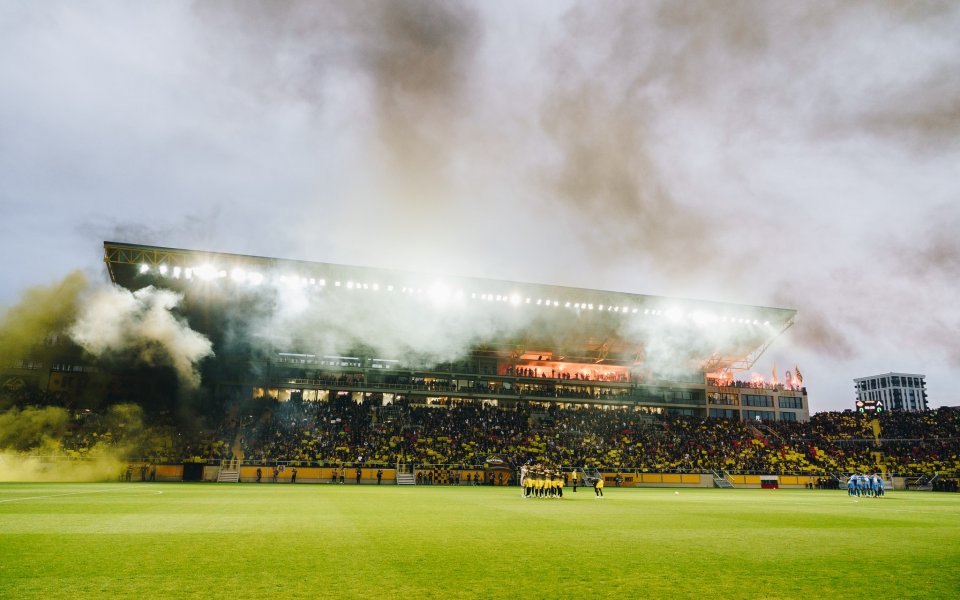 Ботев Пловдив ще постави видеостена на стадион Христо Ботев, където феновете