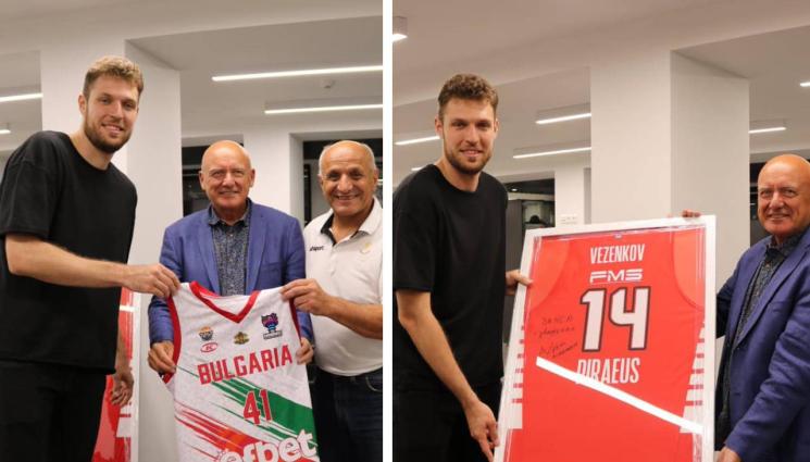 Александър Везенков - Везенков дари ценни свои вещи на музея на НСА, учи се за треньор след края на кариерата си