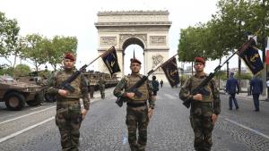 Франция днес отбелязва националния си празник с въздушно шоу на