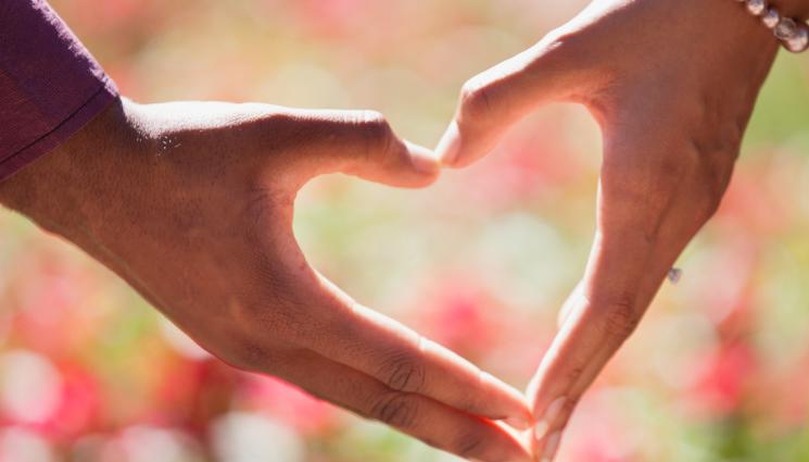 сърце любов - МАГ ЗОДИАК: Телците търсят щедър партньор, на Лъва му трябва ласкател