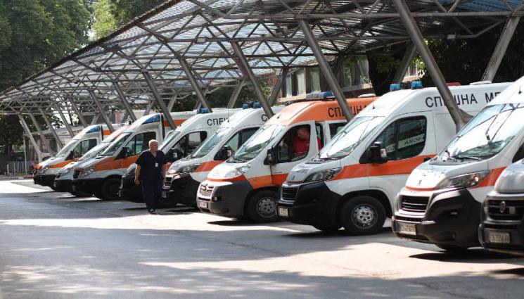 бърза помощ - НАЙ-НАКРАЯ: Вдигат заплатите в Спешната помощ