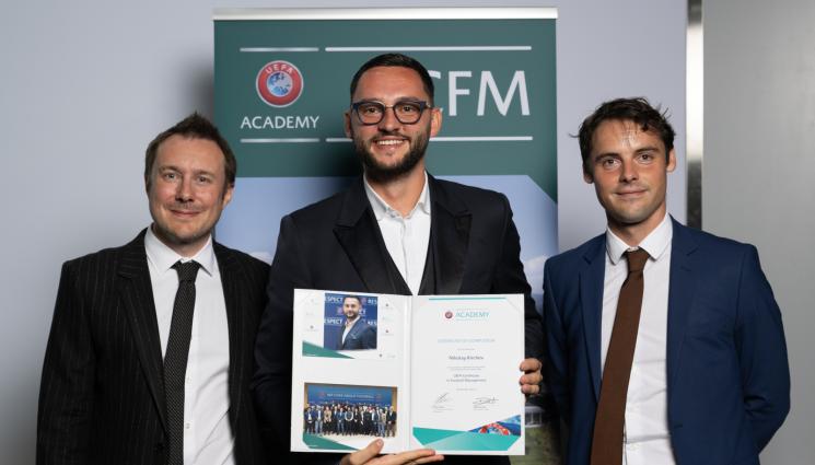 Николай Кирчев Лудогорец - Тийм мениджърът на Лудогорец взе сертификат за Футболен Мениджмънт (UEFA CFM), организиран от Академията на УЕФА