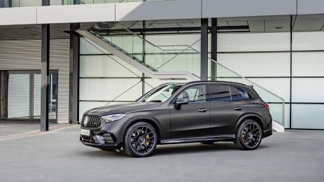  Mercedes-AMG подготвя нов GLC 53 с шестцилиндрова PHEV система