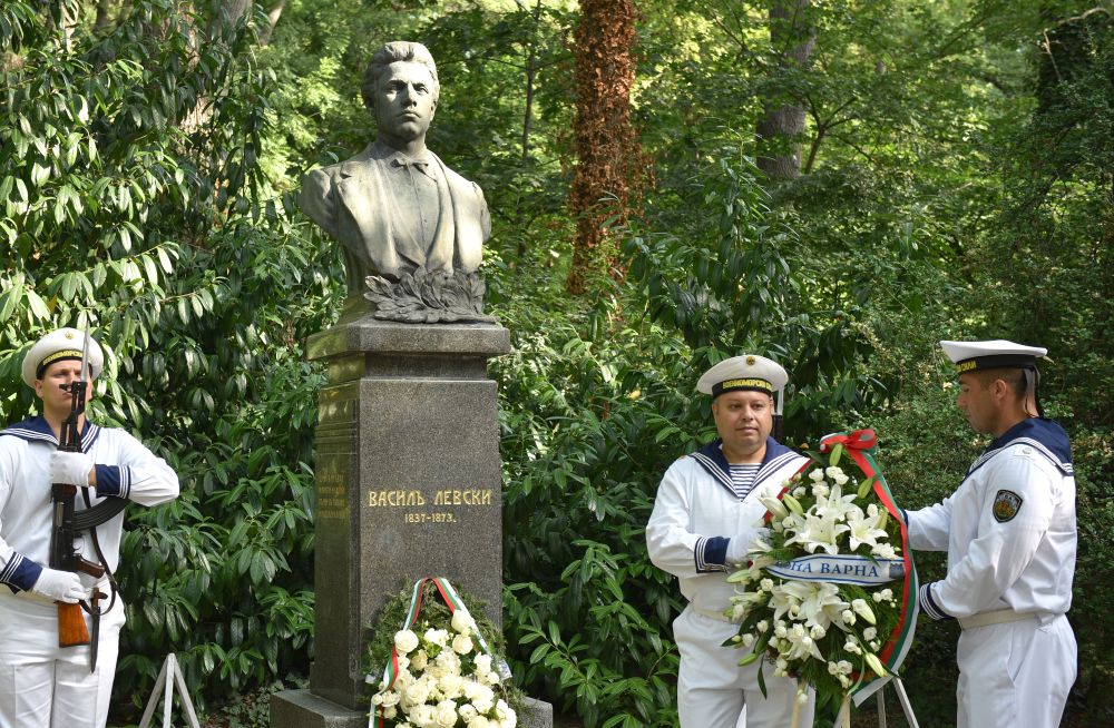 Чествания във Варна