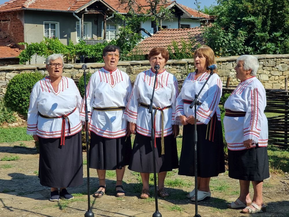 Чествания в село Къкрина