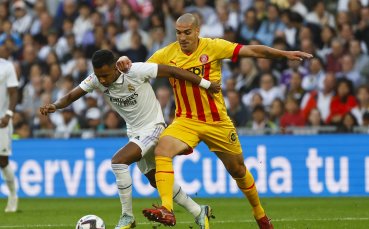 Барселона официално обяви привличането на Ориол Ромеу за позицията опорен