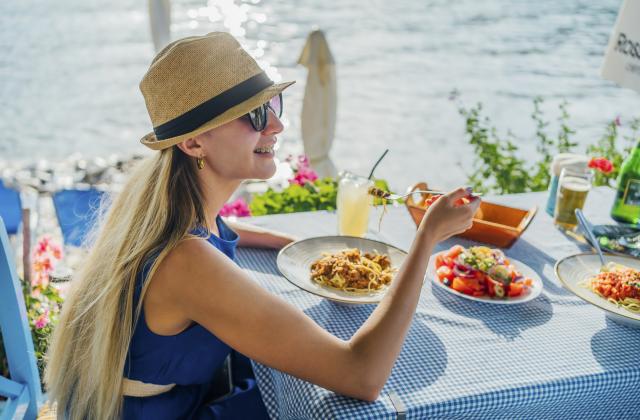 273 проверки са направени по Черноморието от служители на Комисията