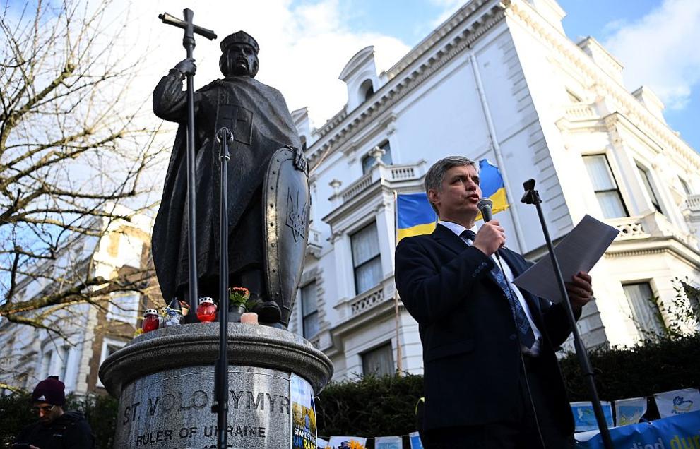 Украинският президент Володимир Зеленскиуволни посланика на страната във Великобритания Вадим