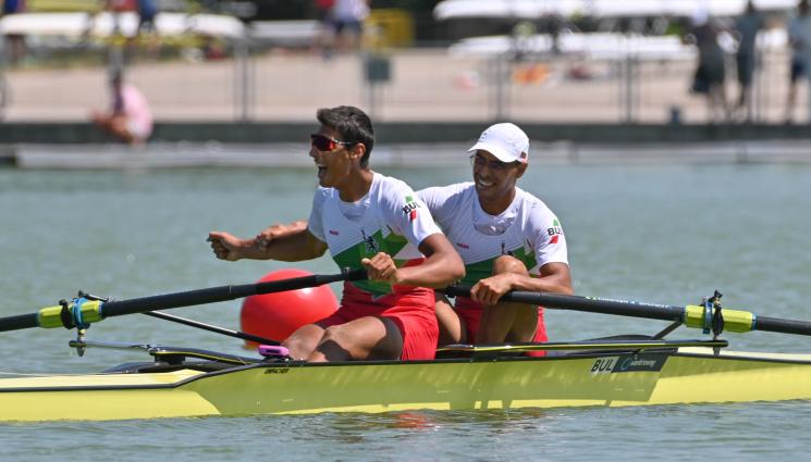 Иван Янкулов Цветомир Малинов - Янкулов и Малинов се класираха за финал на световното по гребане