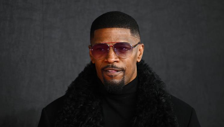 Джейми Фокс - ВЪРНА СЕ ОТ АДА: Парализиран и сляп ли е Джейми Фокс? (ВИДЕО)