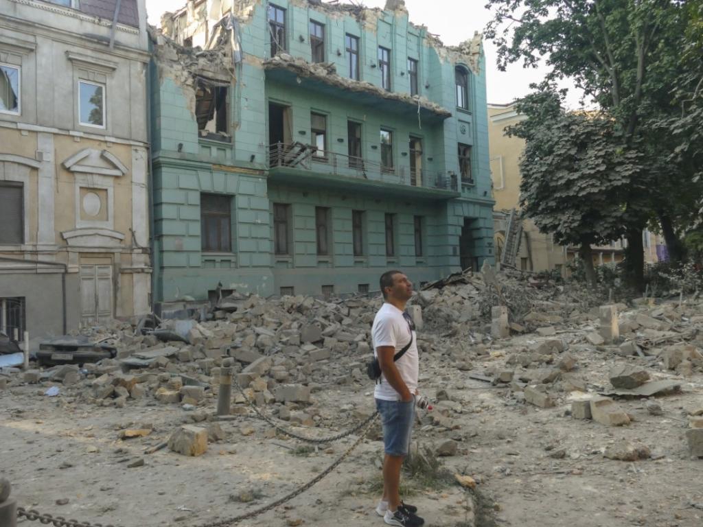 Силни експлозии се чуват в Одеса съобщава кореспондентът на БТА