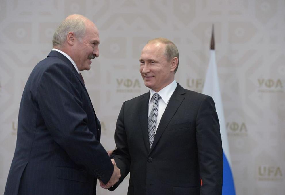Президентът на Русия Владимир Путин провежда среща със своя беларуски
