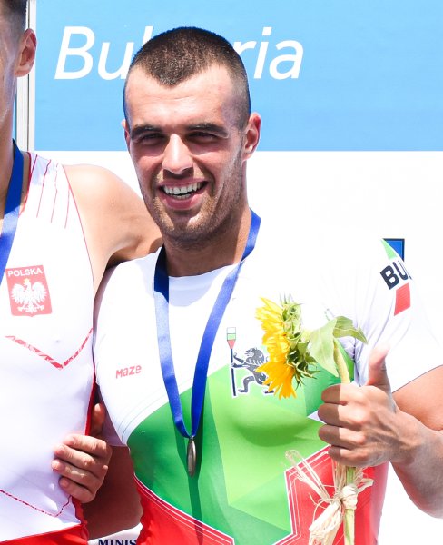 Емил Нейков с бронз от Световното първенство по гребане до1