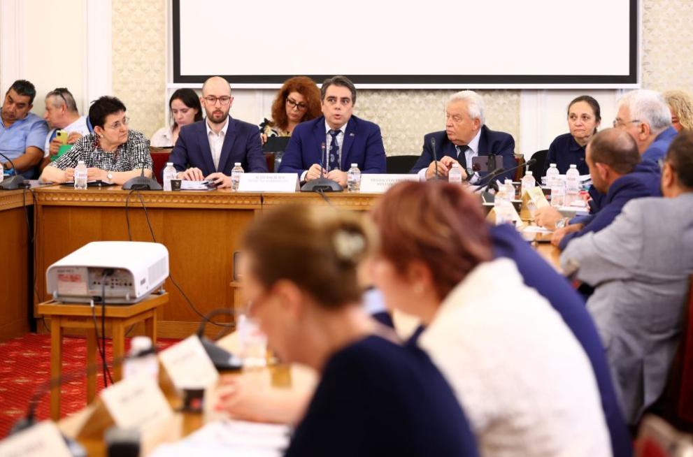 Трябва да се направи подробен доклад във връзка с концесията