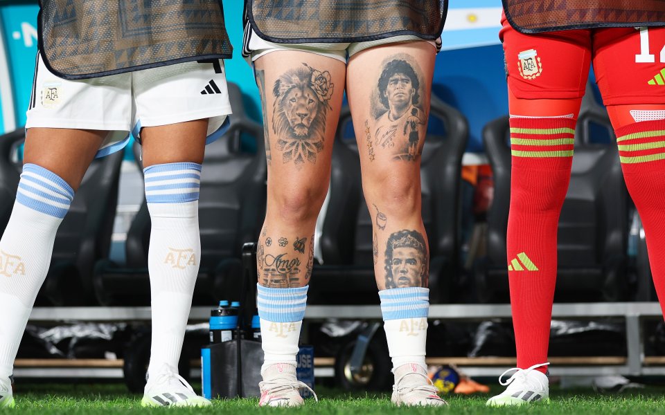 Моля ви, спрете. Кога съм казвала, че съм против Меси?Не