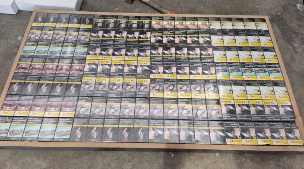 Митнически служители откриха 716 000 къса /35 800 кутии/ цигари