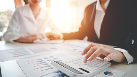 офис калкулатор разходи приходи служители