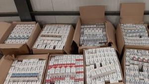 Митнически служители иззеха 5397 контрабандни кутии с цигари 107