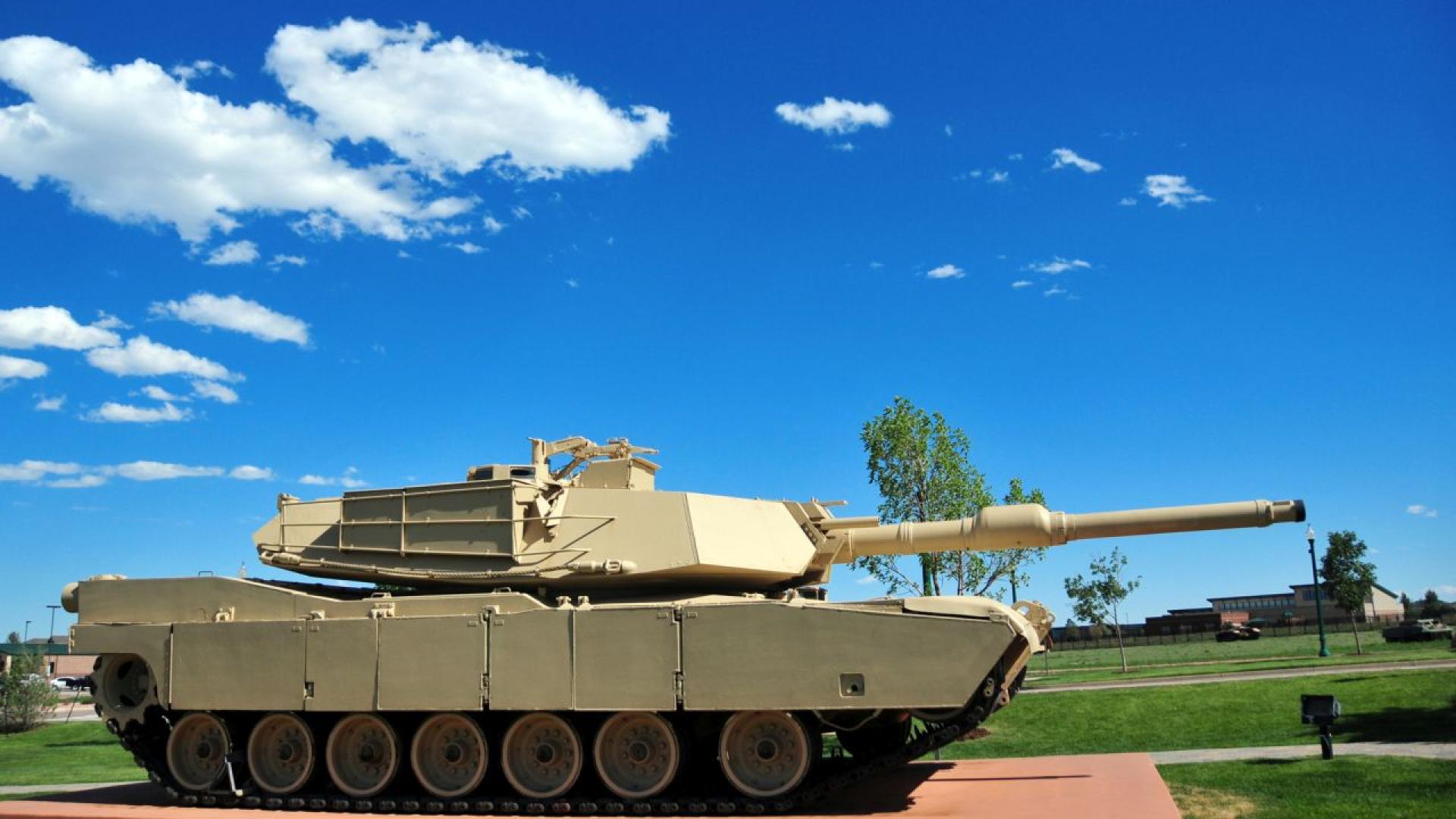 Австралийското правителство обяви че е доставило танкове M1A1 Ейбрамс на