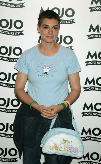 <p>Награди на сп. Mojo, 2005 г.</p>