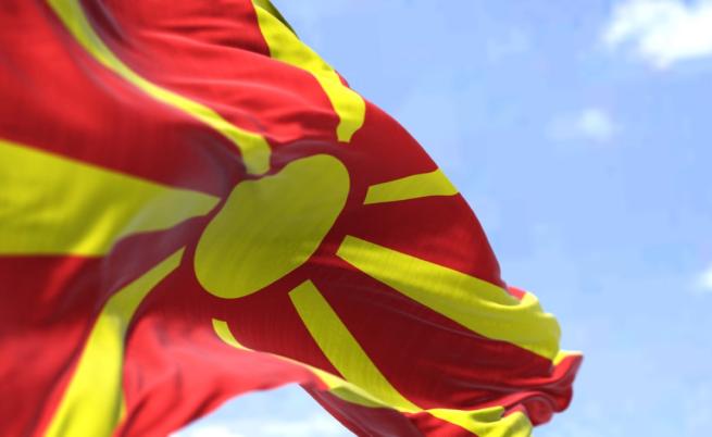 Пендаровски подписа указ за Закона за македонския език