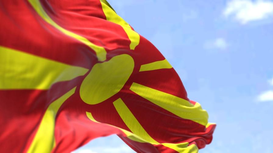 Пендаровски подписа указ за Закона за македонския език