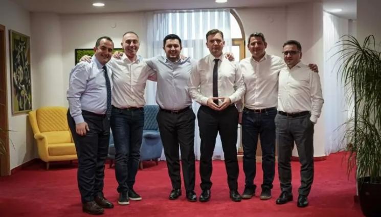 Османи - НОВА ПРОВОКАЦИЯ: Външният министър на Северна Македония хвърли оставка