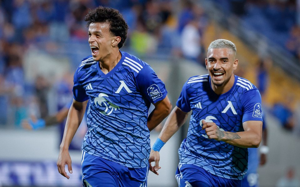 Стандард Лиеж се отказа от привличането на играчите на Левски